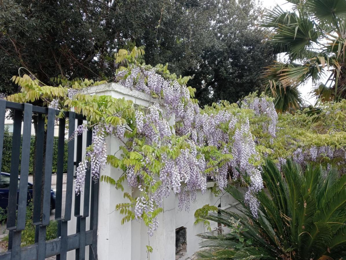 A Casa Di Gio Acomodação com café da manhã Lecce Exterior foto